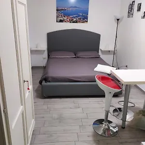 Vivi I Quartierispagnoli Napoli